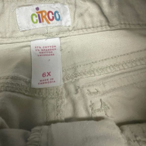 Circo Kids/Girls Bottoms School High Rise Off White Straight Leg Jeans Size 6X - Picture 2 of 4